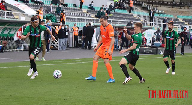 Denizlispor ile Başakşehir berabere kaldı