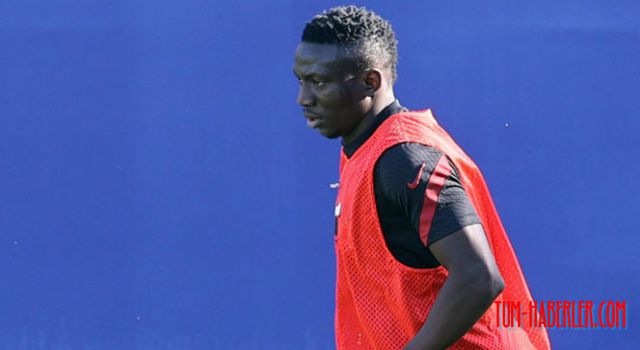 Galatasaray'da Etebo takımla birlikte çalıştı