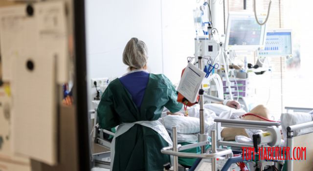 İtalya'da son 24 saatte 5 bin 748 yeni vaka