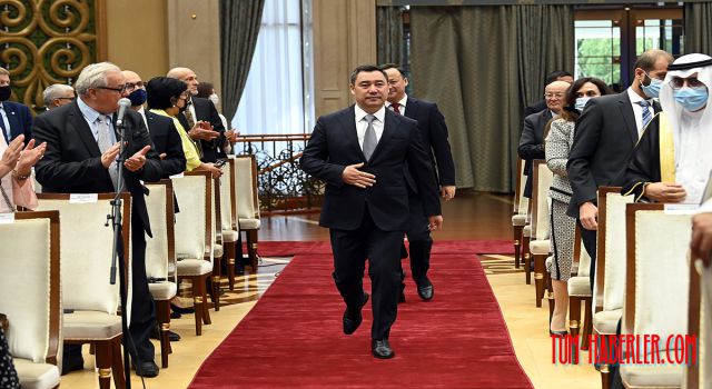 Kırgızistan Cumhurbaşkanı Caparov, Türkiye'yi dünyanın en güçlü ülkeleri arasında gösterdi