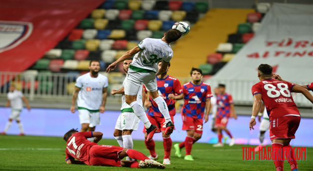 Bursaspor bu sezon her maçta kalesinde gol gördü