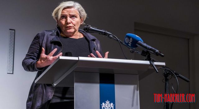 Hollanda Savunma Bakanı Bijleveld de istifa etti