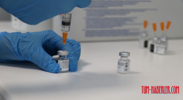 İran'da 12 -18 yaş grubu için aşılama yarın başlıyor