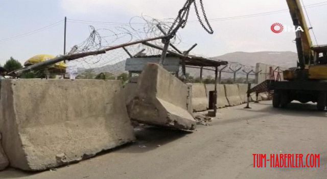 Kabil sokaklarındaki beton bariyerler kaldırılıyor