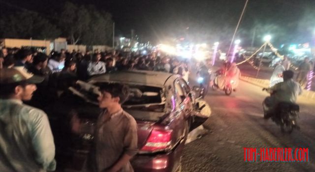 Pakistan'da çifte bombalı saldırı: 3 ölü