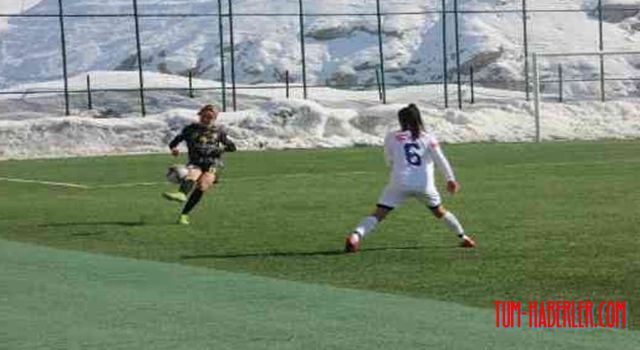 Hakkari Kadıngücü Takımı evinde berabere kaldı