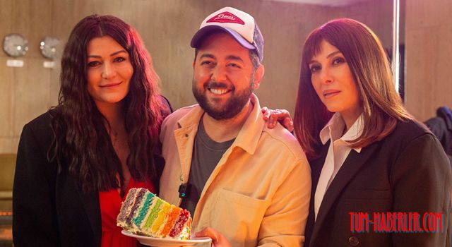 Asena'nın doğum günü pastasını Zuhal Olcay kesti