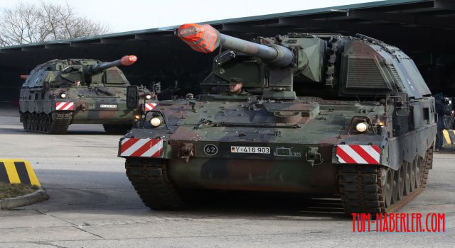 Ukraynalı askerler Almanya'da obüs eğitimine başladı