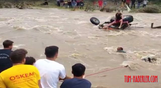 Traktörüyle mahsur kalan şahıs, itfaiye ekipleri tarafından halatla kurtarıldı