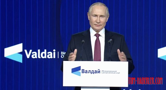 Putin: Batı tehlikeli bir oyun oynuyor!