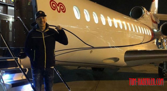 Mesut Özil İstanbul'a geldi
