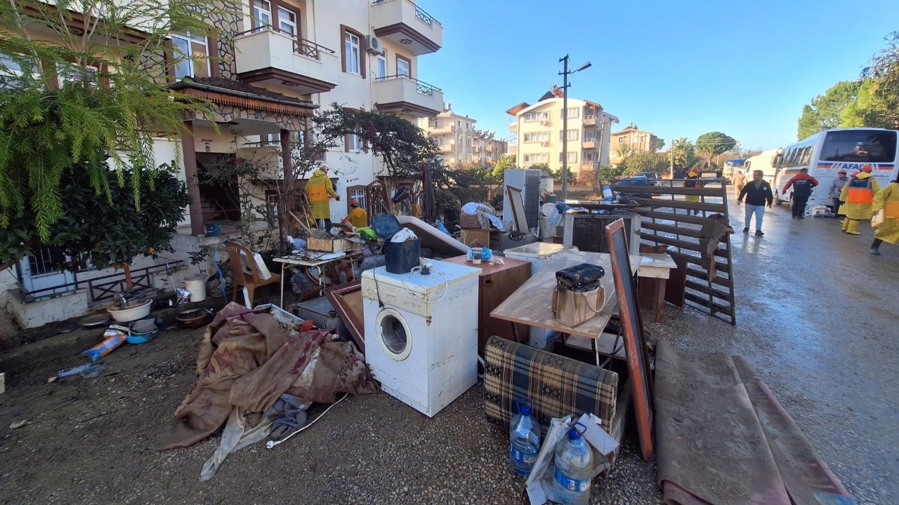 Sel sonrası Manavgat'ta hayat normale dönüyor