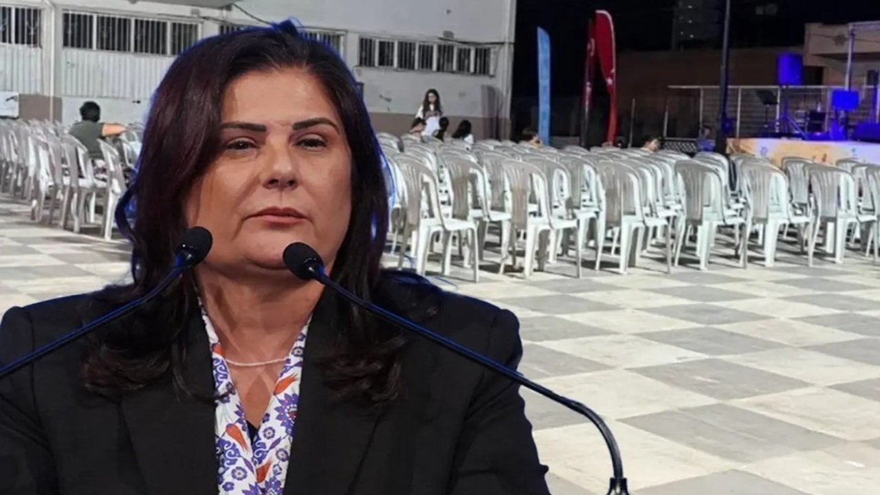 Özlem Çerçioğlu’na Büyük Şok! Konser Alanı Boş Kaldı