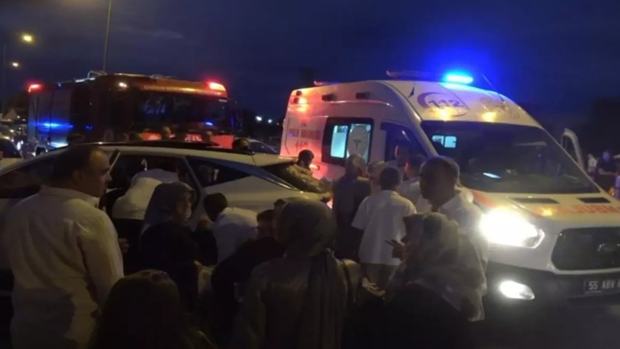 Düğün Konvoyunda Feci Kaza! Gelin Hastanelik Oldu
