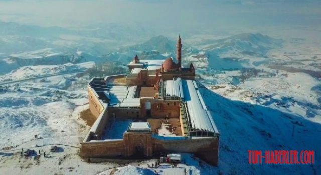 İshak Paşa Sarayı, gözleri mest etti