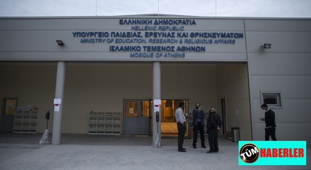 Atina'nın ilk camisi ibadete açıldı