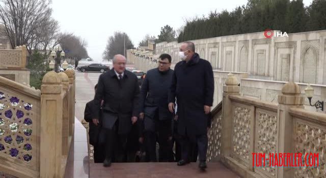 Bakan Çavuşoğlu, Semerkant'ta Kerimov'un kabrini ziyaret etti VİDEO HABER