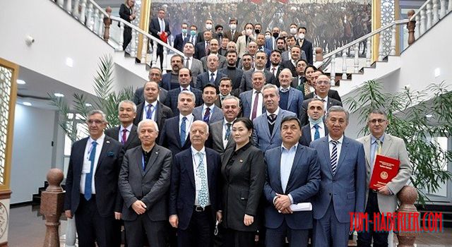 Kırgızistan'da "Türk Dünyasının Dünü, Bugünü ve Geleceği" sempozyumu düzenlendi